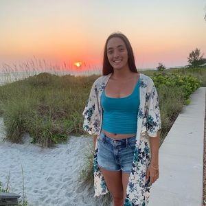 Meet your Posher, Kelli